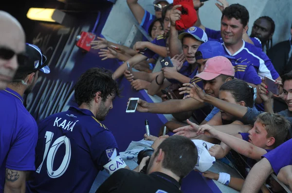 Orlando City 29 Nisan 2017 'de Orlando, Florida' daki Orlando City Stadyumu 'nda Colorado Rapids' e ev sahipliği yaptı.)