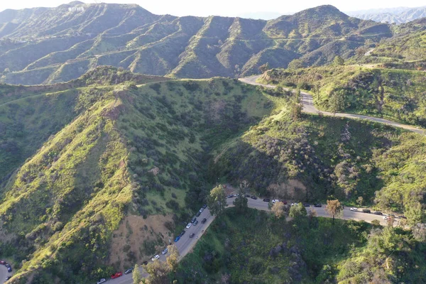 Letecký Pohled Kopce Los Angeles Městskou Krajinu Silnice Mezi Kopci — Stock fotografie