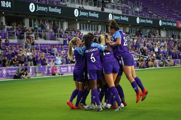 Foto Prides, 11 Mayıs 2019 Cumartesi günü Orlando City Stadyumu 'nda Portland Thorns FC' ye ev sahipliği yapıyor..