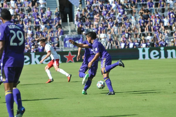 Orlando City SC, 9 Nisan 2019 'da Orlando, Florida' daki Citrus Bowl 'da New York Red Bulls' a ev sahipliği yapıyor.. 