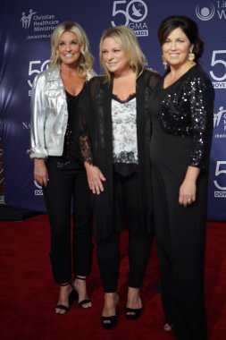 15 Ekim 2019 'da Nashville, Tennessee' deki Linbscome Üniversitesi 'nde verilen 50. GMA Dove Ödülleri sırasında kırmızı halı. 