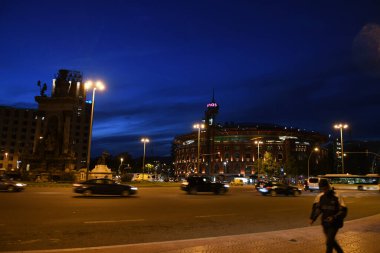 Akşamları şehir ışıklarına bak, şehir manzarası