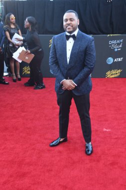 Kırmızı Halı Fotoğrafları 29 Mart 2019 Cumartesi günü Las Vegas 'taki Orleans Resort' ta düzenlenen 34. Yıldız Ödülleri sırasında çekildi.