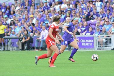 Orlando Pride 22 Nisan 2017 'de Orlando City Stadyumu' nda Washington Spirit 'e ev sahipliği yaptı..  