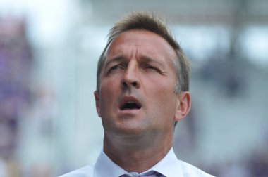 Orlando City 15 Nisan 2017 'de Florida, Orlando' daki Citrus Bowl 'da Los Angeles Galaksisine ev sahipliği yaptı..  