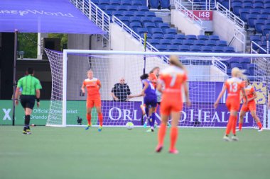 Orlando Pride sunucusu Houston Dash 23 Haziran 2016 'da Orlando Florida' daki Dünya Kampı Stadyumu 'nda..