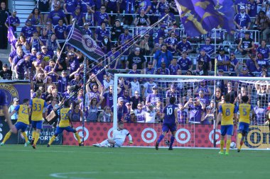 Orlando City 29 Nisan 2017 'de Orlando, Florida' daki Orlando City Stadyumu 'nda Colorado Rapids' e ev sahipliği yaptı.)