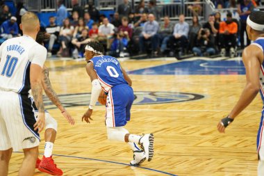 Orlando Magic 27 Aralık 2019 Cuma günü Orlando, Florida 'daki Amway Arena' da Philadelphia 76ers 'a ev sahipliği yapıyor..