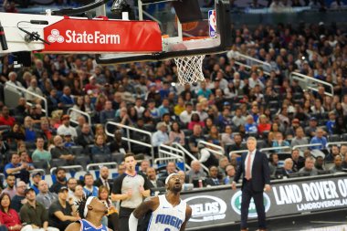 Orlando Magic 27 Aralık 2019 Cuma günü Orlando, Florida 'daki Amway Arena' da Philadelphia 76ers 'a ev sahipliği yapıyor..