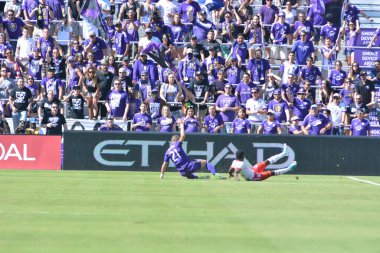 Orlando City SC, 9 Nisan 2019 'da Orlando, Florida' daki Citrus Bowl 'da New York Red Bulls' a ev sahipliği yapıyor..  