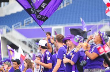 Orlando City SC sunucusu Sporting Kansas City Orlando Florida 'daki Dünya Kampı Stadyumu' nda 13 Eylül 2015 'te.