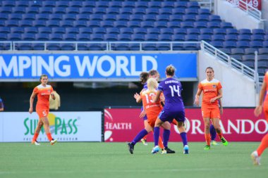 Orlando Pride sunucusu Houston Dash 23 Haziran 2016 'da Orlando Florida' daki Dünya Kampı Stadyumu 'nda..