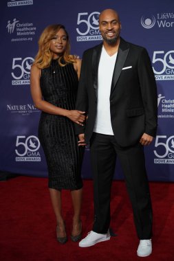 15 Ekim 2019 'da Nashville, Tennessee' deki Linbscome Üniversitesi 'nde verilen 50. GMA Dove Ödülleri sırasında kırmızı halı. 