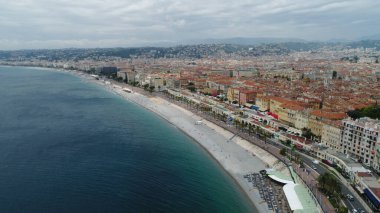 Şehir plajlı sahil manzarası çok güzel.