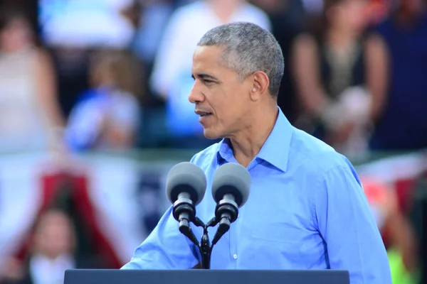 Prezydent Barack Obama Przemawia Wiecu Kampanii Stadionie Osceola Heritage Park — Zdjęcie stockowe