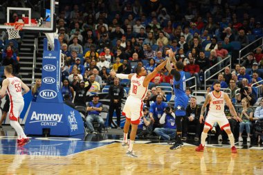 Orlando Magic, 13 Aralık 2019 Cuma günü Orlando, Florida 'daki Amway Center' da Houston Rockets 'a ev sahipliği yapıyor.
