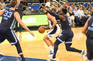 Orlando Magic 10 Ekim 2018 tarihinde Orlando Florda 'daki Amway Center' da Memphis Grizzilies 'e ev sahipliği yaptı.. 