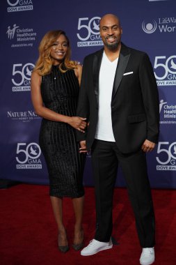 15 Ekim 2019 'da Nashville, Tennessee' deki Linbscome Üniversitesi 'nde verilen 50. GMA Dove Ödülleri sırasında kırmızı halı. 