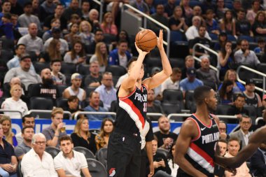 Orlando Magic 25 Ekim 2018 'de Orlando Florida' daki Amway Center 'da Portland Trail Blazers' ı sunar.. 