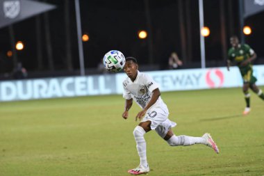 Los Angeles Galaksisi, 14 Temmuz 2020 'de Orlando Florida ABD' deki ESPN Vahşi Spor Dünyası 'nda düzenlenen MLS Sırt Turnuvası sırasında Portland Timbers ile karşı karşıya geldi.