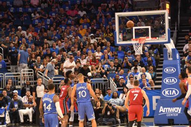Orlando Magic 17 Ekim 2018 'de Orlando Florida' daki Amway Center 'da Miami Heat' i sunar..  