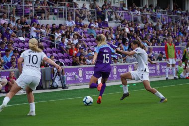 Orlando Pride 14 Nisan 2019 'da Orlando City Stadyumu' nda Portand Thorns 'a ev sahipliği yapıyor.