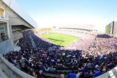 Orlando City SC, 6 Mart 2016 tarihinde Orlando Florida 'daki Citrus Bowl' da Real Salt Lake 'e ev sahipliği yaptı..