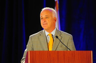 Florida Valisi Rick Scott 13 Ekim 2015 'te Orlando Florida' daki İnanç Sempozyumu 'nda konuşma yapacak. Fotoğraf: Marty Jean-Louis