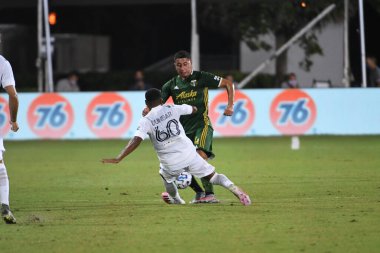 Los Angeles Galaksisi, 14 Temmuz 2020 'de Orlando Florida ABD' deki ESPN Vahşi Spor Dünyası 'nda düzenlenen MLS Sırt Turnuvası sırasında Portland Timbers ile karşı karşıya geldi.