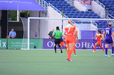 Orlando Pride sunucusu Houston Dash 23 Haziran 2016 'da Orlando Florida' daki Dünya Kampı Stadyumu 'nda..