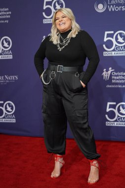 15 Ekim 2019 'da Nashville, Tennessee' deki Linbscome Üniversitesi 'nde verilen 50. GMA Dove Ödülleri sırasında kırmızı halı. 