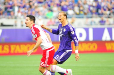 Orlando City SC, 6 Mayıs 2016 'da Orlando Florida' daki Dünya Kampı Stadyumu 'nda New York Red Bulls' a ev sahipliği yaptı.. 