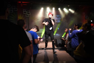 Crossover Kilisesi, 6 Ekim 2018 'de Tampa Florida' daki Crossover Kilisesi 'nde iki yıllık lezzet festivaline ev sahipliği yapıyor..