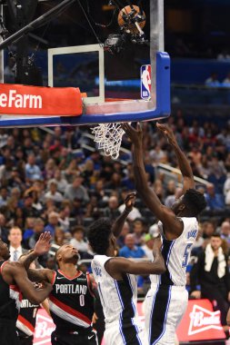Orlando Magic 25 Ekim 2018 'de Orlando Florida' daki Amway Center 'da Portland Trail Blazers' ı sunar.. 