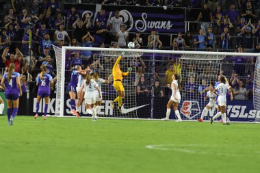 Orlando Pride 20 Temmuz 2019 tarihinde Florida Exploria Stadyumu 'nda Sky Blue FC' ye ev sahipliği yaptı..