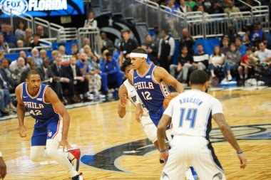 Orlando Magic 27 Aralık 2019 Cuma günü Orlando, Florida 'daki Amway Arena' da Philadelphia 76ers 'a ev sahipliği yapıyor..