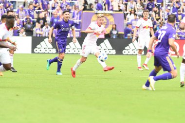 Orlando City, 31 Mart 2018 'de Orlando Florida' daki Exploria Stadyumu 'nda New York Red Bulls' a ev sahipliği yaptı..  