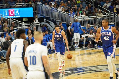 Orlando Magic 27 Aralık 2019 Cuma günü Orlando, Florida 'daki Amway Arena' da Philadelphia 76ers 'a ev sahipliği yapıyor..