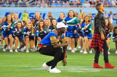 Kuzey Carolina 29 Aralık 2015 tarihinde Orlando Florida 'daki Kamp Dünya Stadyumu' nda oynanan Russell Atletizm Kupası 'nda Baylor ile karşılaşacak..