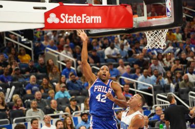 Orlando Magic 13 Ekim 2019 'da Florida, Orlando' daki Amway Center 'da Philadelphia 76ers' a ev sahipliği yaptı..
