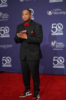 15 Ekim 2019 'da Nashville, Tennessee' deki Linbscome Üniversitesi 'nde verilen 50. GMA Dove Ödülleri sırasında kırmızı halı. 