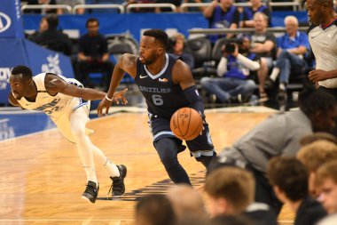 Orlando Magic 10 Ekim 2018 tarihinde Orlando Florda 'daki Amway Center' da Memphis Grizzilies 'e ev sahipliği yaptı..  