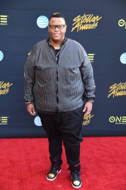 24 Mart 2018 Cumartesi günü Las Vegas 'taki Orleans Resort' ta düzenlenen 33. Yıldız Ödülleri Kırmızı Halı sırasında ünlüler.