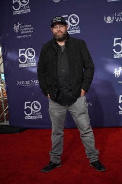 15 Ekim 2019 'da Nashville, Tennessee' deki Linbscome Üniversitesi 'nde verilen 50. GMA Dove Ödülleri sırasında kırmızı halı. 