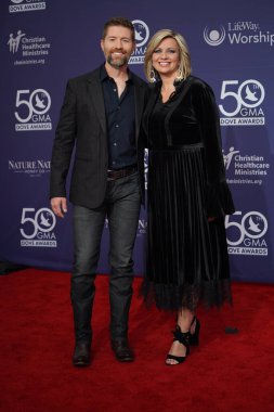 15 Ekim 2019 'da Nashville, Tennessee' deki Linbscome Üniversitesi 'nde verilen 50. GMA Dove Ödülleri sırasında kırmızı halı. 