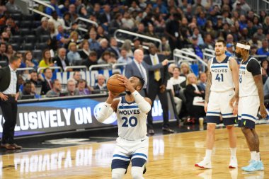 Orlando Magic 28 Şubat 2020 tarihinde Orlando Florida 'da Amway Center' da Minnesota Timberwolves 'a ev sahipliği yapar..  