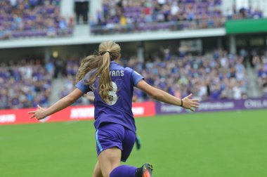 Orlando Pride 22 Nisan 2017 'de Orlando City Stadyumu' nda Washington Spirit 'e ev sahipliği yaptı..  