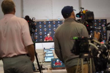 Arnold Palmer 2019 kazananı Francesco Molinari ile 3 Mart 2020 Salı günü Orlando, Florida 'daki Bay Hill' de basın toplantısı düzenledi. 