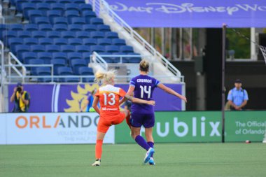 Orlando Pride sunucusu Houston Dash 23 Haziran 2016 'da Orlando Florida' daki Dünya Kampı Stadyumu 'nda..