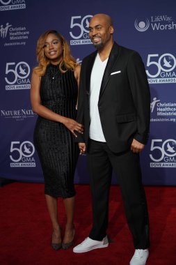 15 Ekim 2019 'da Nashville, Tennessee' deki Linbscome Üniversitesi 'nde verilen 50. GMA Dove Ödülleri sırasında kırmızı halı. 